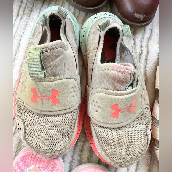 Under Armour Shoes- Size 8 - Picture 1 of 1